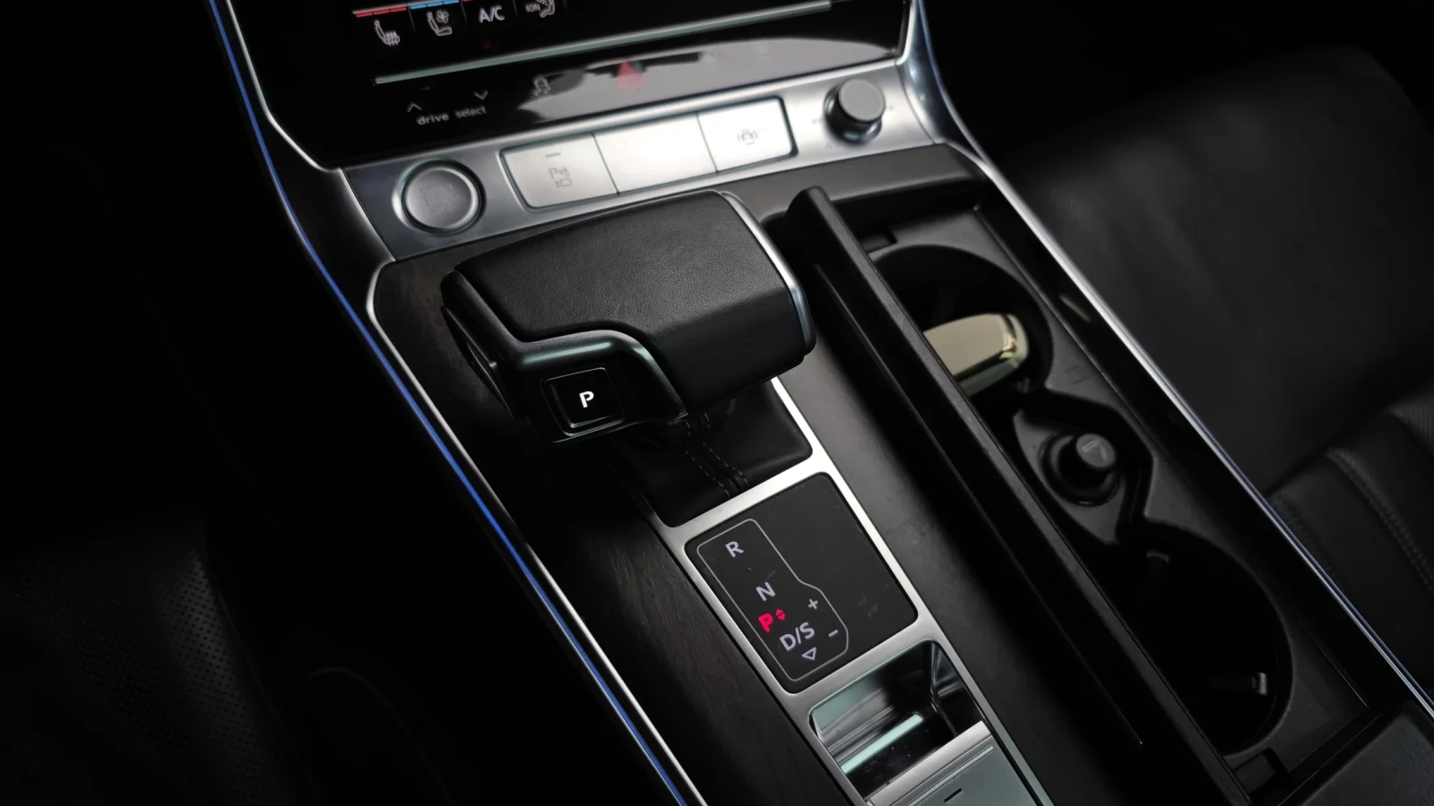 Audi A7 2020* MATRIX* ОБДУХ* 360* HEAD-UP* КРАЙНА ЦЕНА, снимка 12 - Автомобили и джипове - 54378488