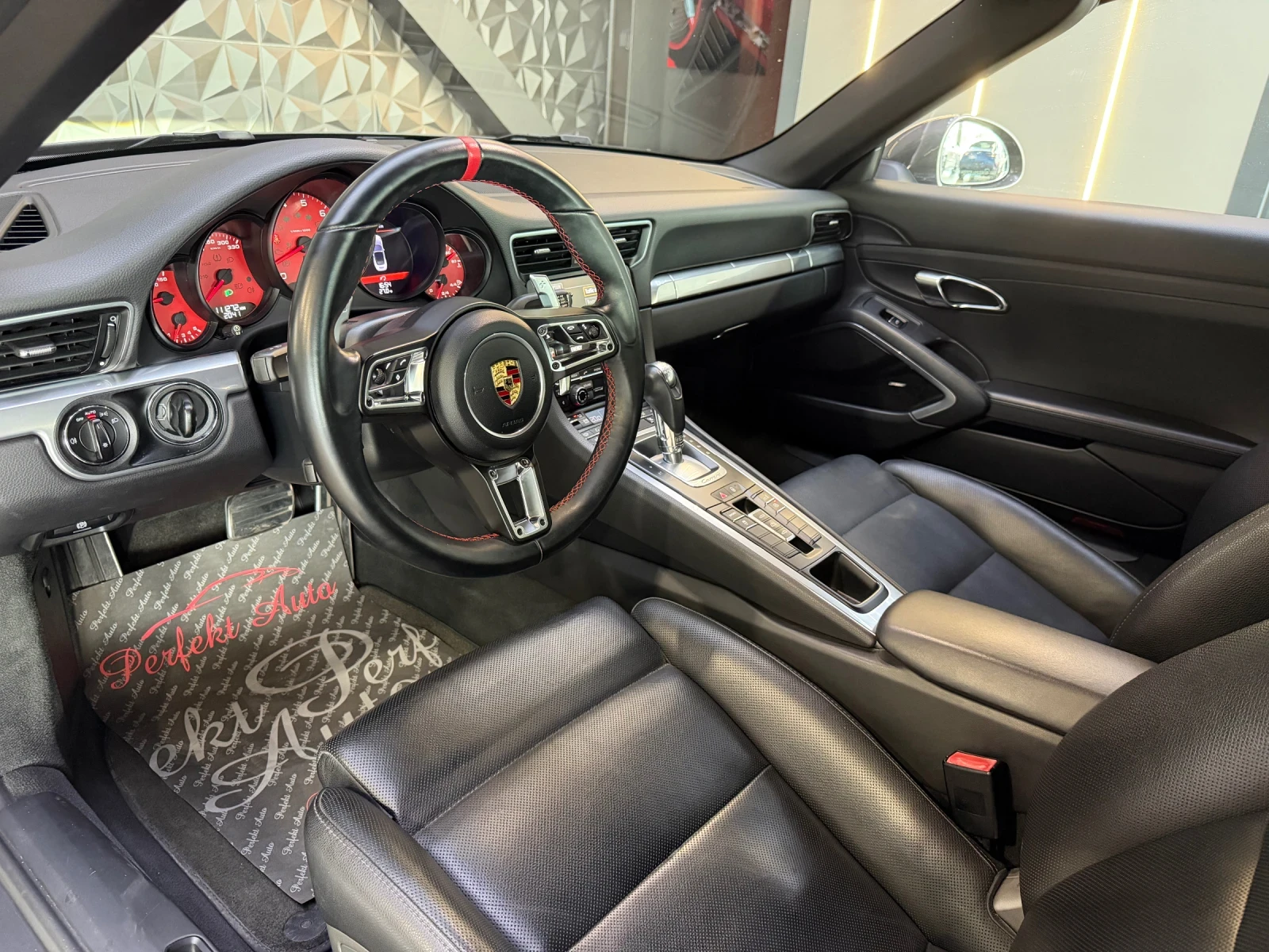 Porsche 911 Carrera * КАБРИО * BOSE * , снимка 5 - Автомобили и джипове - 54893131