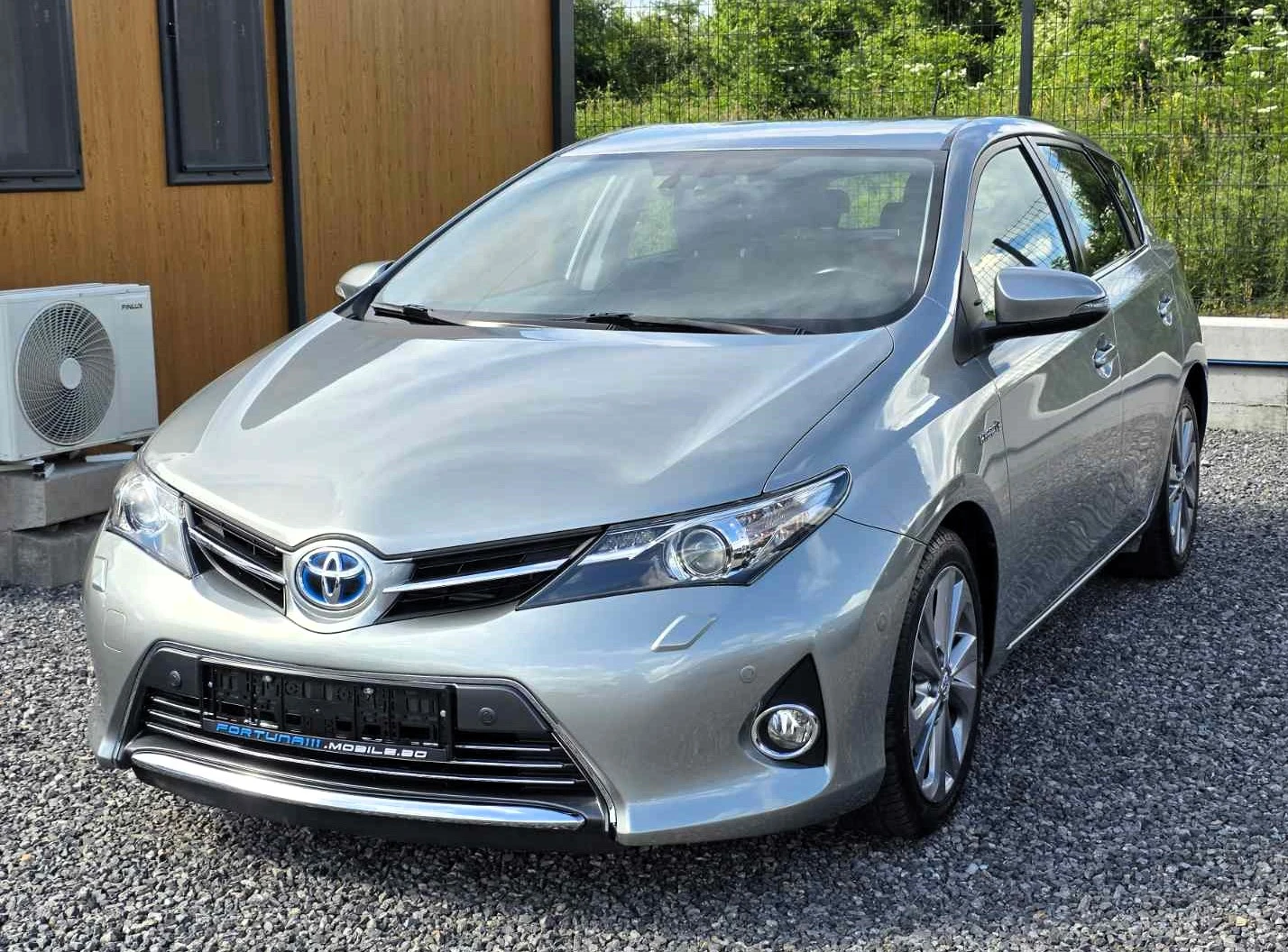 Toyota Auris 1.8vvt-i/Hybrid/Lounge