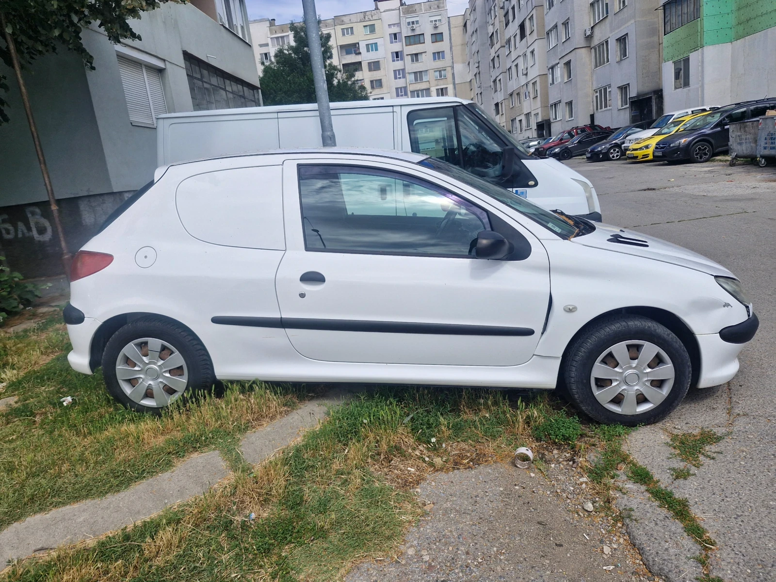 Peugeot 206, снимка 2 - Автомобили и джипове - 55137935