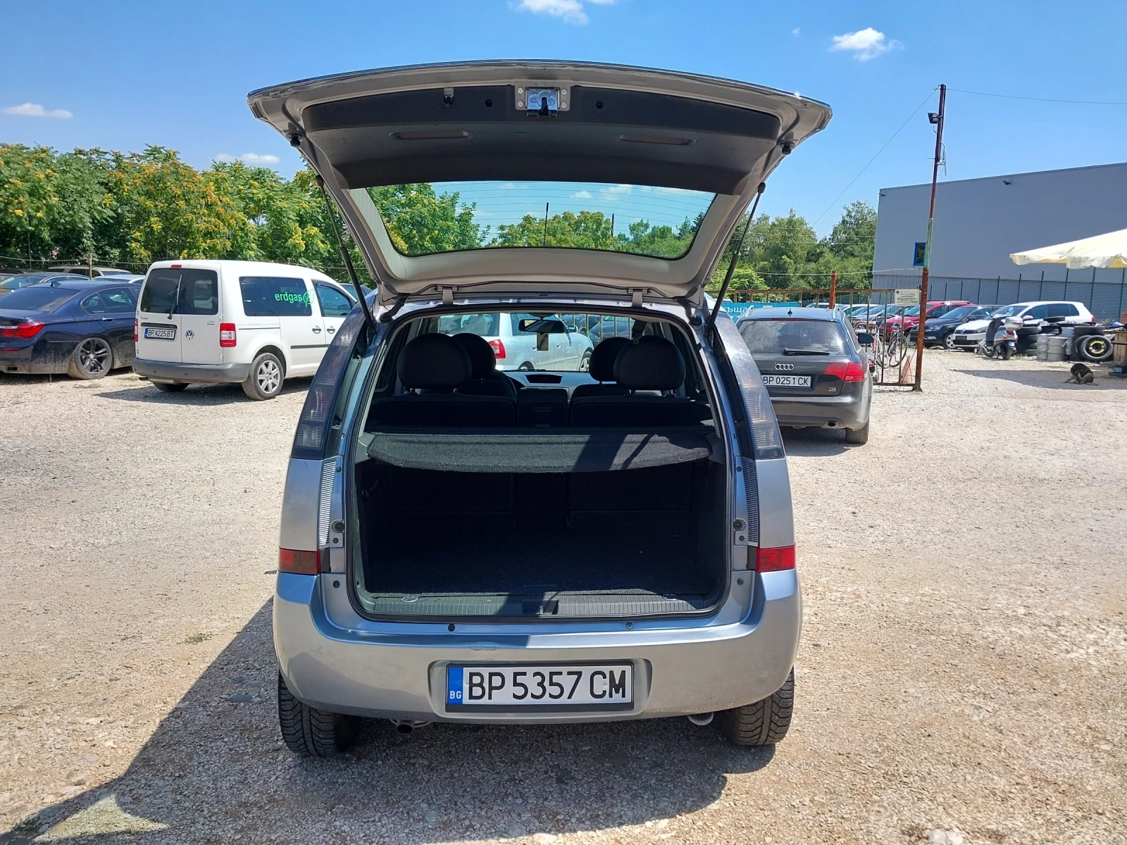 Opel Meriva 1.3- 70кс. Климатик, снимка 8 - Автомобили и джипове - 55487075