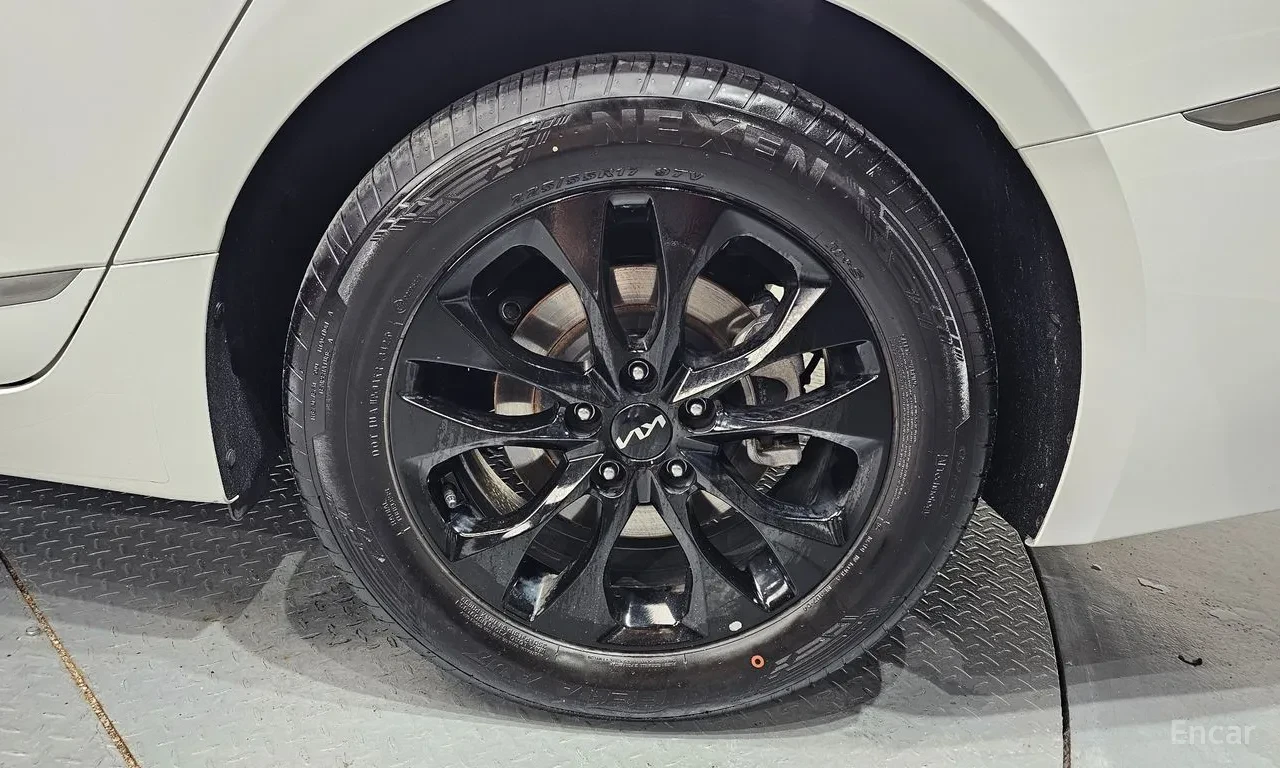 Kia K8 LPG / ОБДУХ / DISTRONIC / LINE ASSIST / ПАМЕТИ, снимка 6 - Автомобили и джипове - 55492382