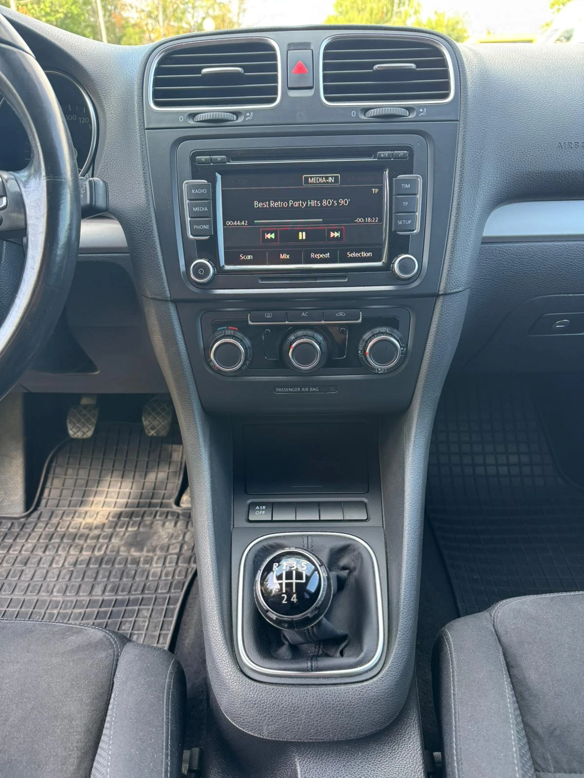 VW Golf 2.0 110 кс. Highline - Моля прочетете описанието -, снимка 11 - Автомобили и джипове - 55886400