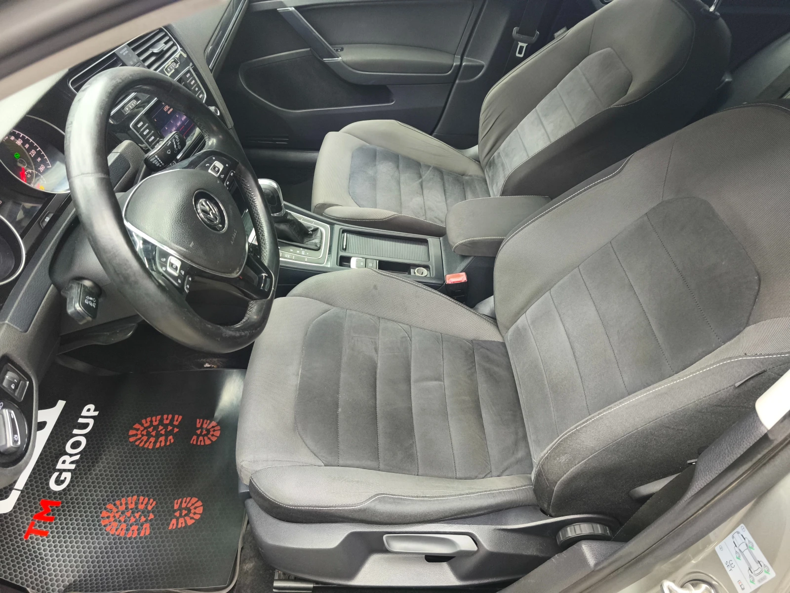 VW Golf 1.6TDI 105k.c Automatic E5, снимка 14 - Автомобили и джипове - 56130184