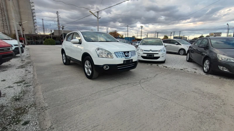 Nissan Qashqai 1.6i, снимка 4 - Автомобили и джипове - 47614122