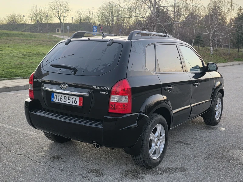 Hyundai Tucson 2.0i -141к.с Газ/Бензин, Вс.екстри., снимка 5 - Автомобили и джипове - 52805248