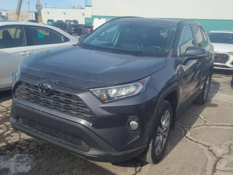 Toyota Rav4  XLE /CARFAX/Кожа/Нави/4х4/Панорама/Подгрев, снимка 2 - Автомобили и джипове - 53562464