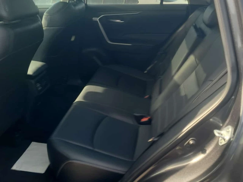 Toyota Rav4  XLE /CARFAX/Кожа/Нави/4х4/Панорама/Подгрев, снимка 10 - Автомобили и джипове - 53562464