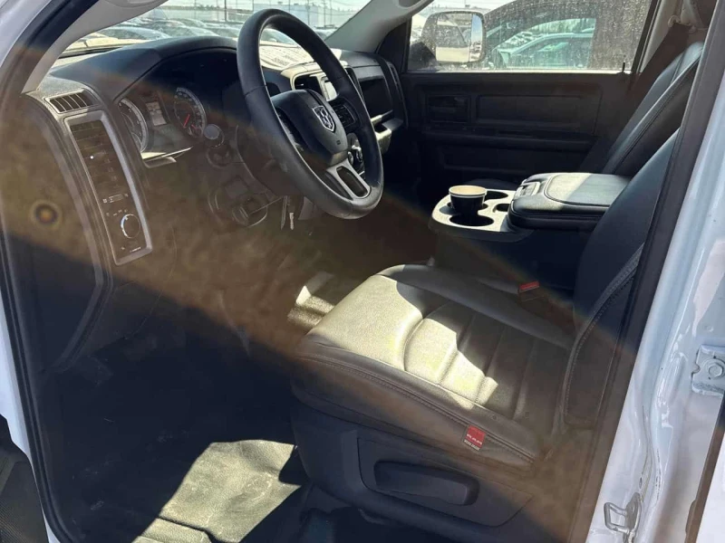 Dodge RAM 1500 Classic Tradesman 4x4 Crew Cab | 2 КЛЮЧА | 5.7 V8, снимка 5 - Автомобили и джипове - 53574158