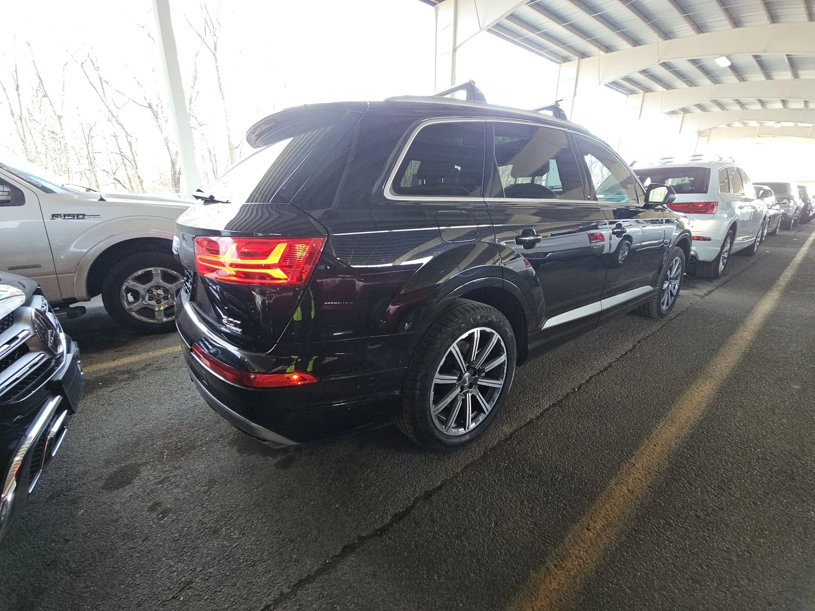 Audi Q7 КЕЙЛЕС/ПОДГРЕВ/ОБДУХВАНЕ/ПАНОРАМА/СЛЕДЕНЕ НА ЛЕНТИ - изображение 4