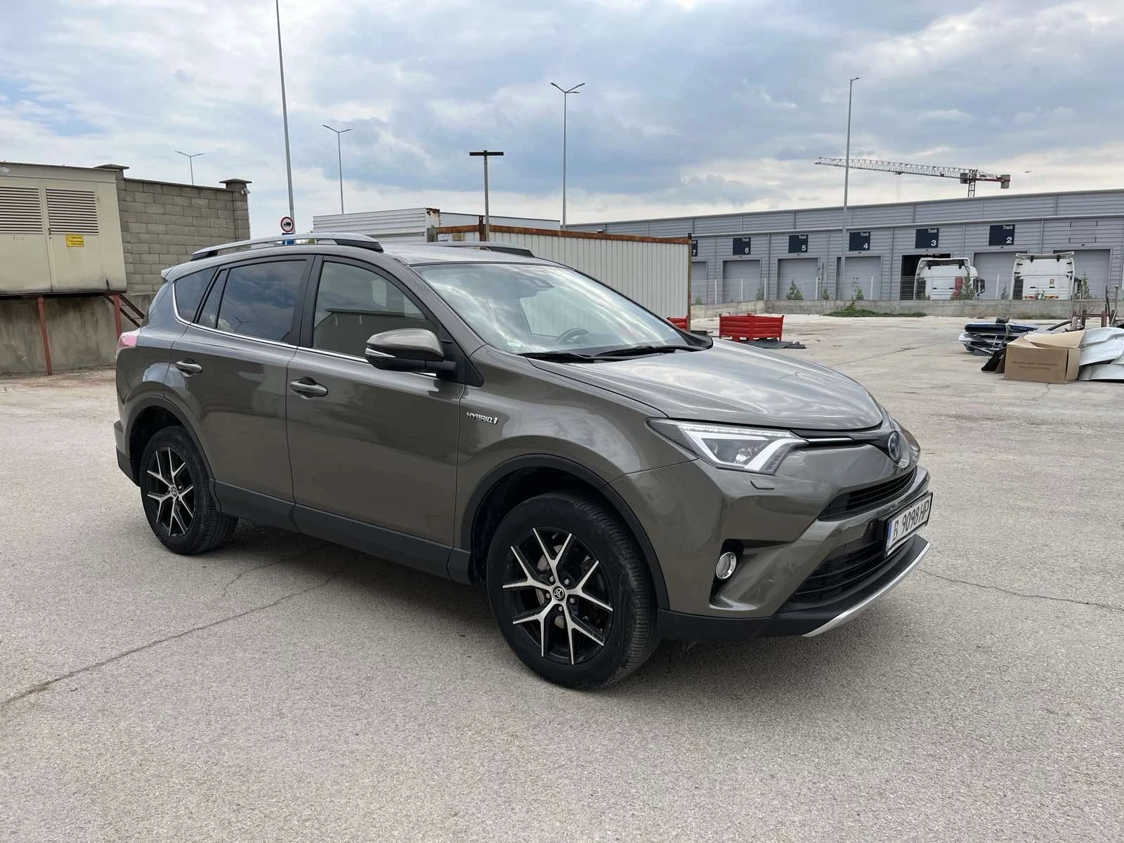 Toyota Rav4 HYBRID AWD | Mobile.bg   1