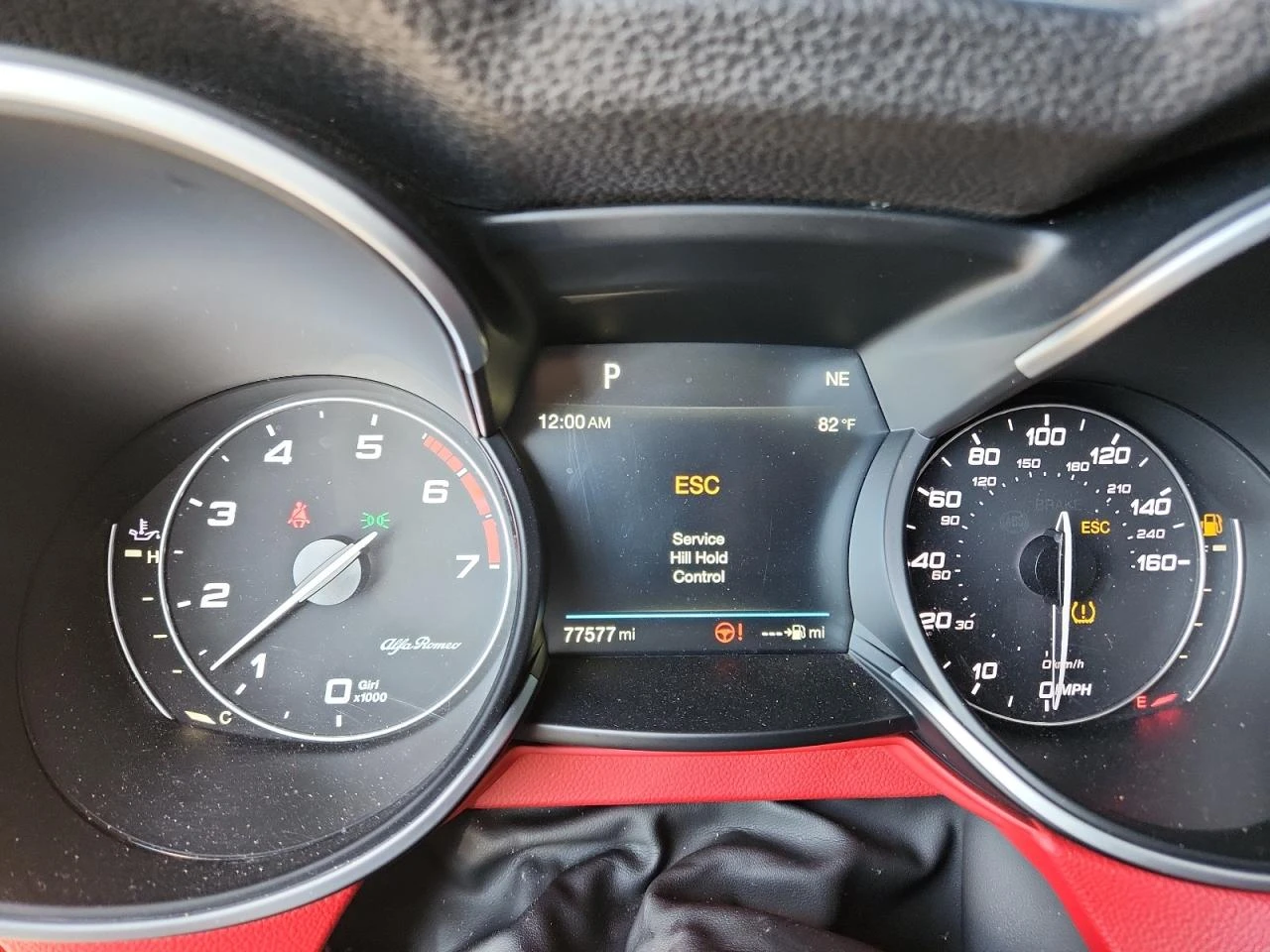 Alfa Romeo Stelvio Ti 280кс * Възможност за Лизинг*  - изображение 9