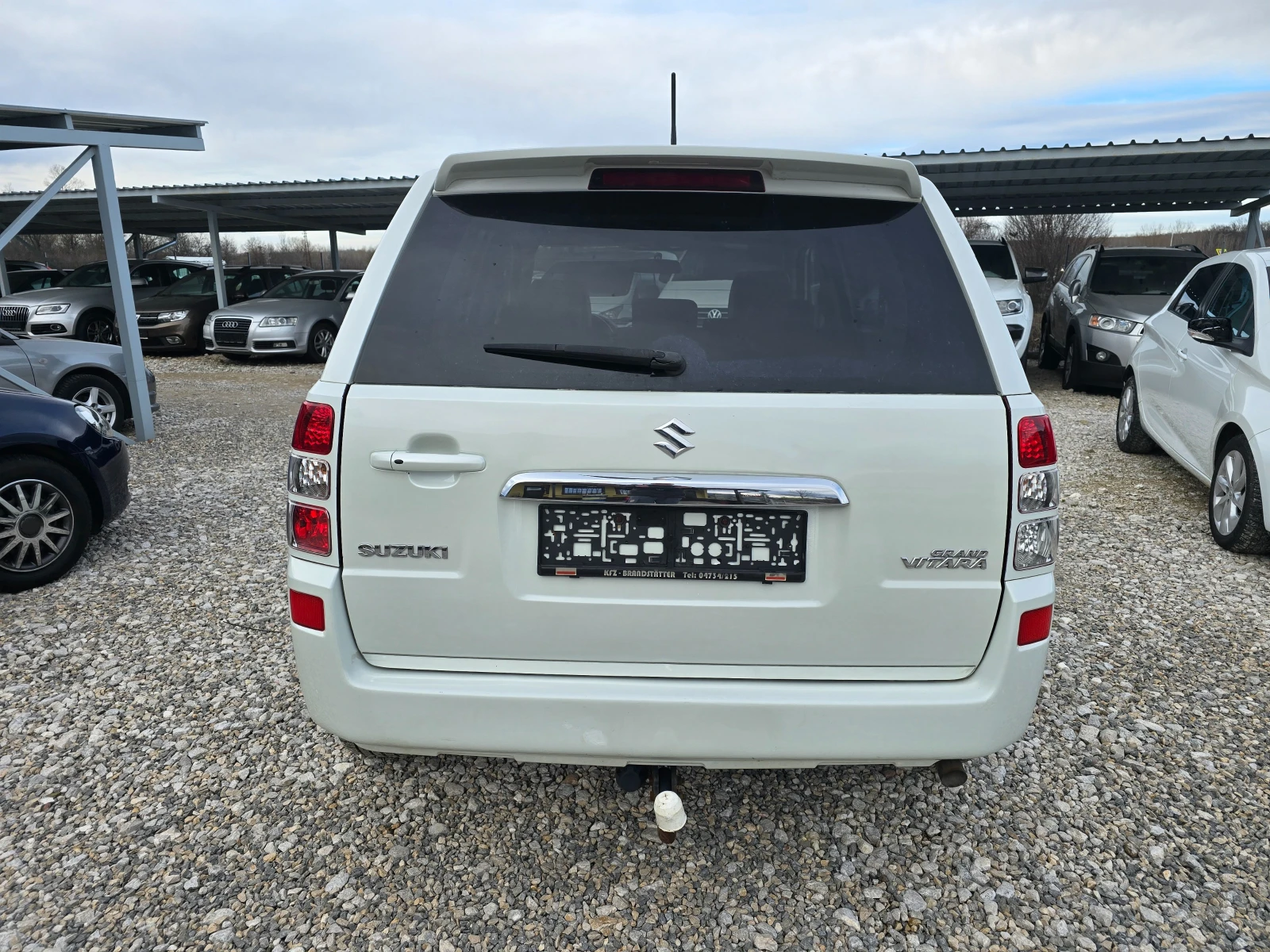 Suzuki Grand vitara 1.9DDIS РЕАЛНИ КИЛОМЕТРИ ! ! КЛИМАТРОНИК ! ! НАВИ - изображение 3