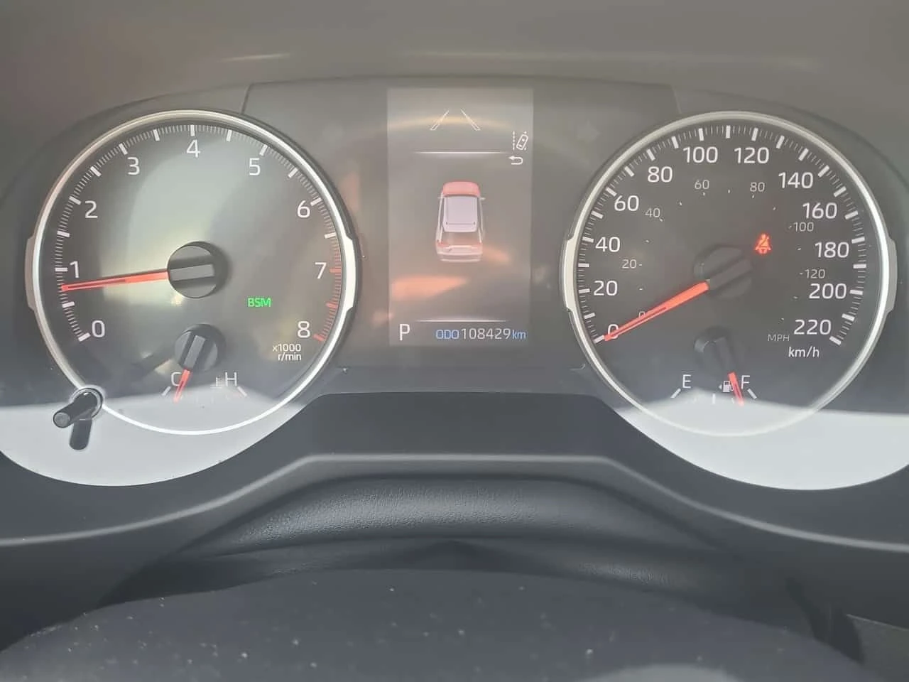 Toyota Rav4  XLE /CARFAX/Кожа/Нави/4х4/Панорама/Подгрев - изображение 7