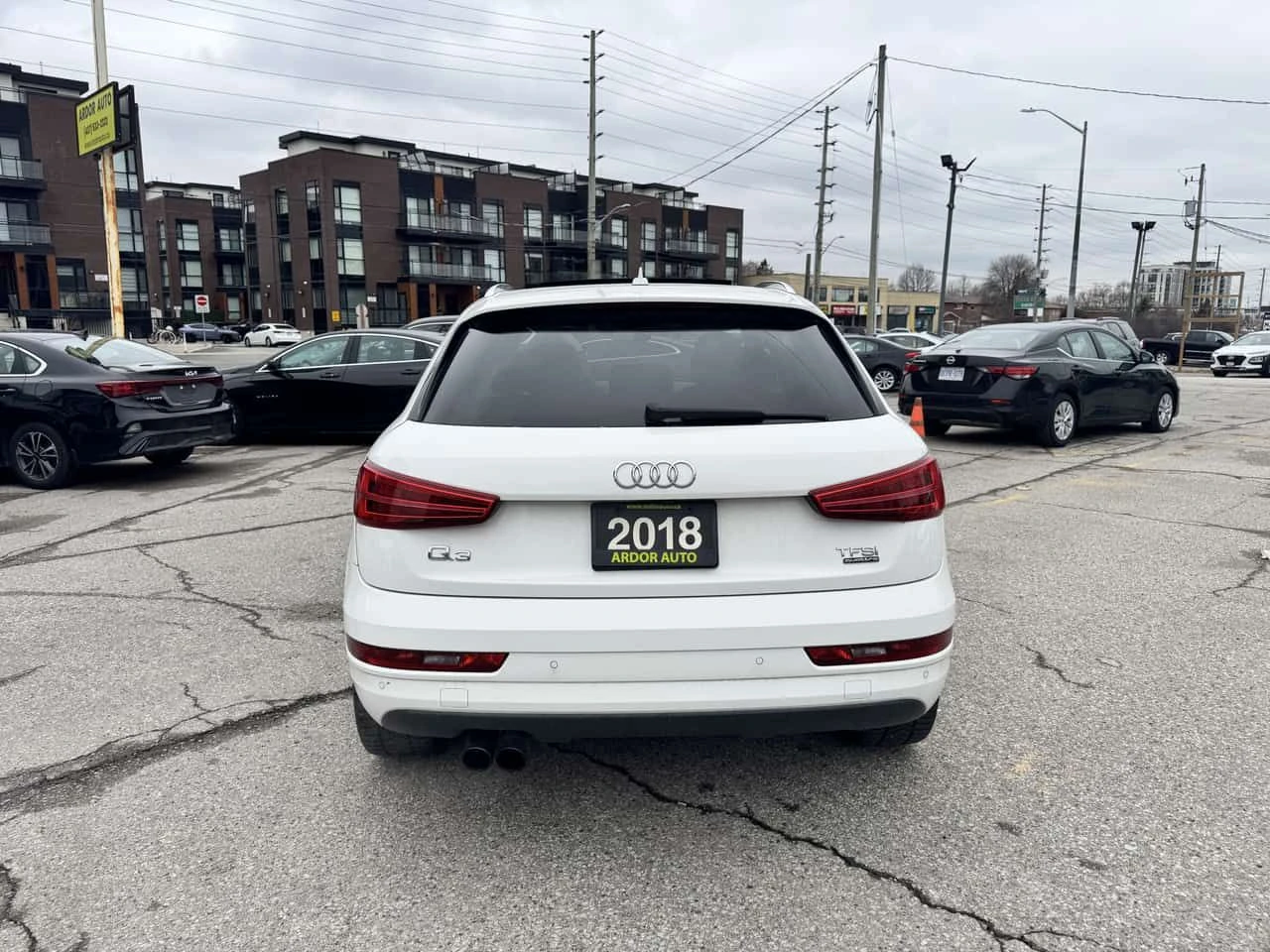 Audi Q3 * Progressiv * CARFAX * , снимка 4 - Автомобили и джипове - 54459408