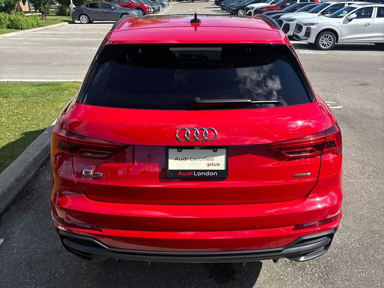 Audi Q3 * Technik * ПРЕДСТАВИТЕЛСТВО * 360 * ДИГИТАЛНО , снимка 4 - Автомобили и джипове - 54935538