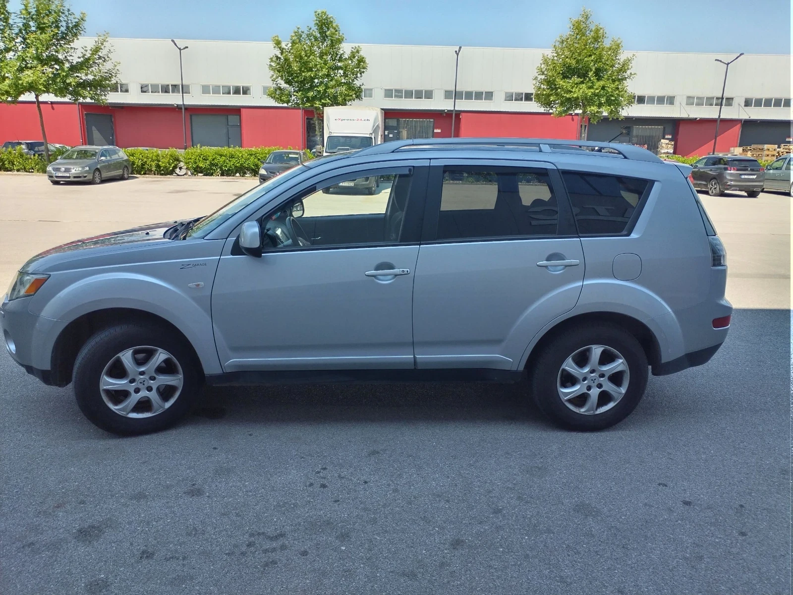 Mitsubishi Outlander GAS, 4X4!, снимка 4 - Автомобили и джипове - 54995545