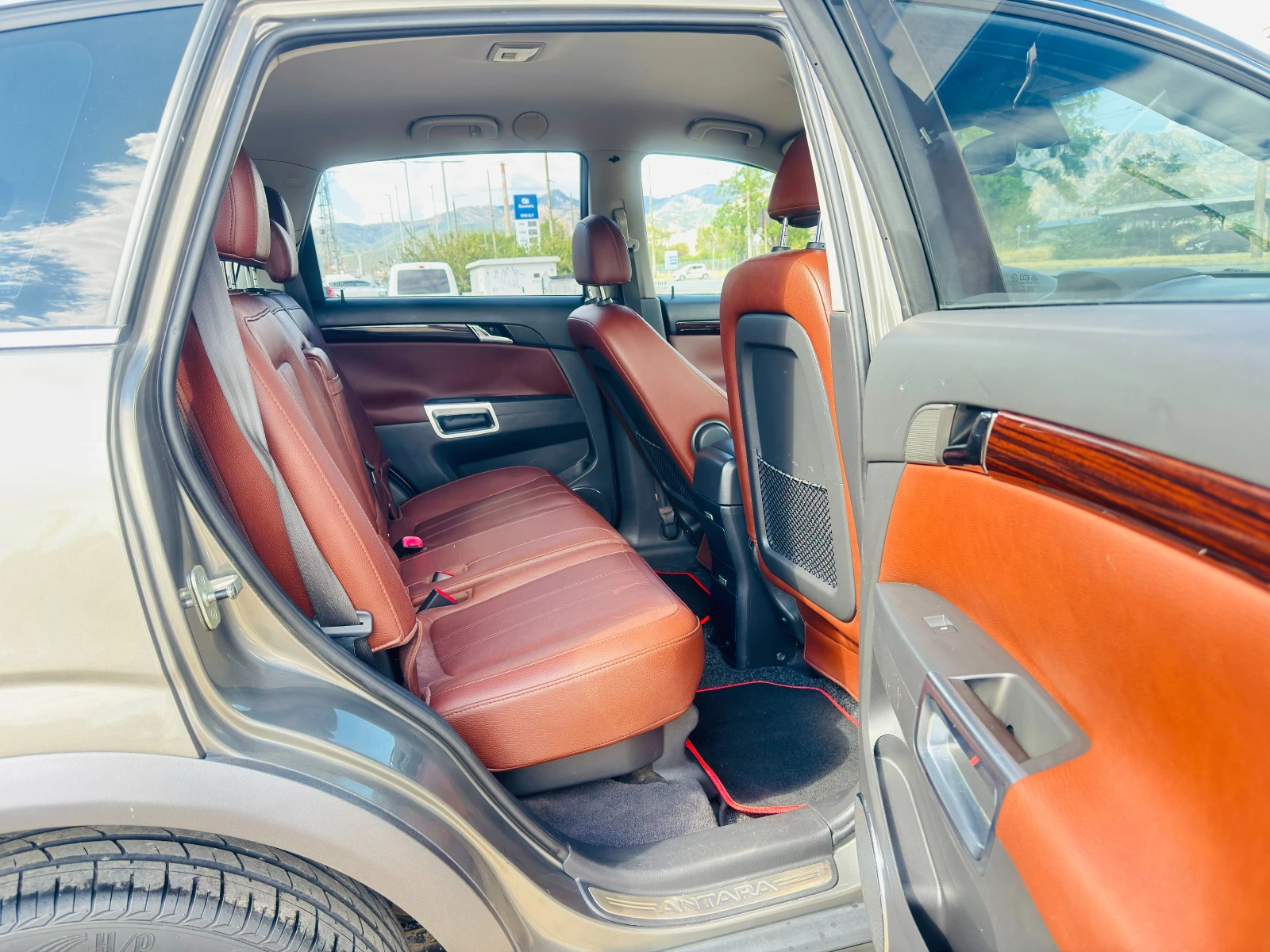 Opel Antara 2.0CDTI 150HP AUTOMAT 4Х4 , снимка 11 - Автомобили и джипове - 55952154