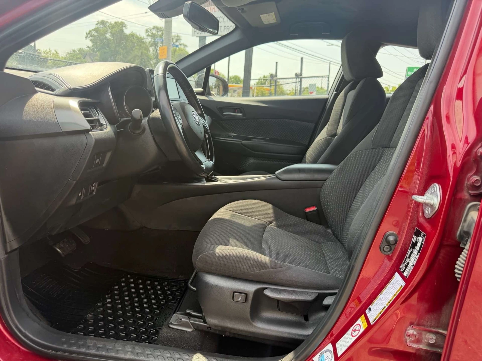 Toyota C-HR * LE, FWD, Camera, Lane assist, Cruise Control, Al, снимка 10 - Автомобили и джипове - 55986969