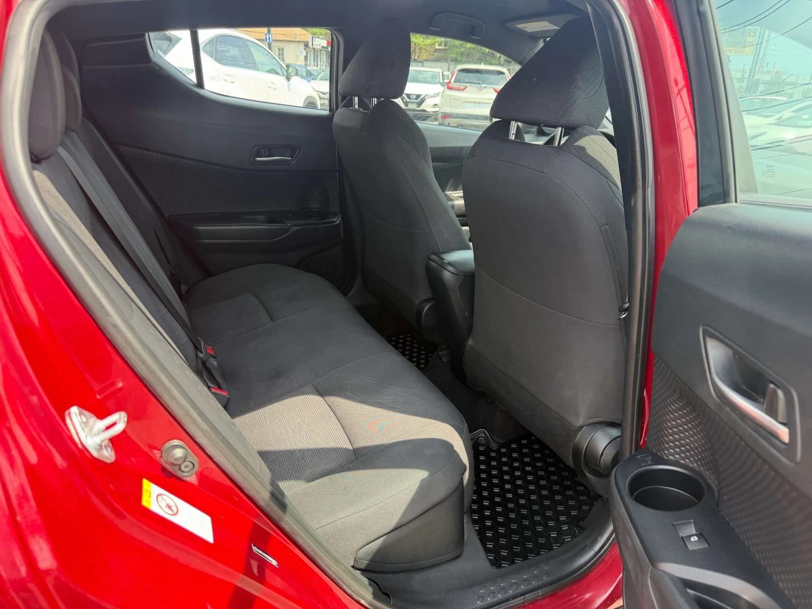 Toyota C-HR * LE, FWD, Camera, Lane assist, Cruise Control, Al, снимка 11 - Автомобили и джипове - 55986969