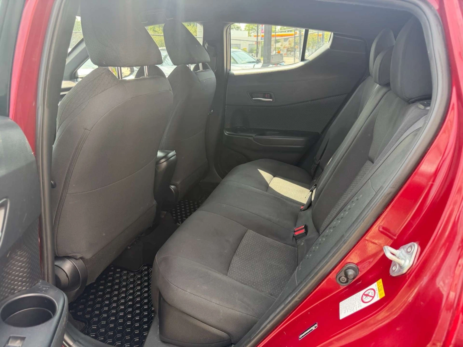 Toyota C-HR * LE, FWD, Camera, Lane assist, Cruise Control, Al, снимка 13 - Автомобили и джипове - 55986969