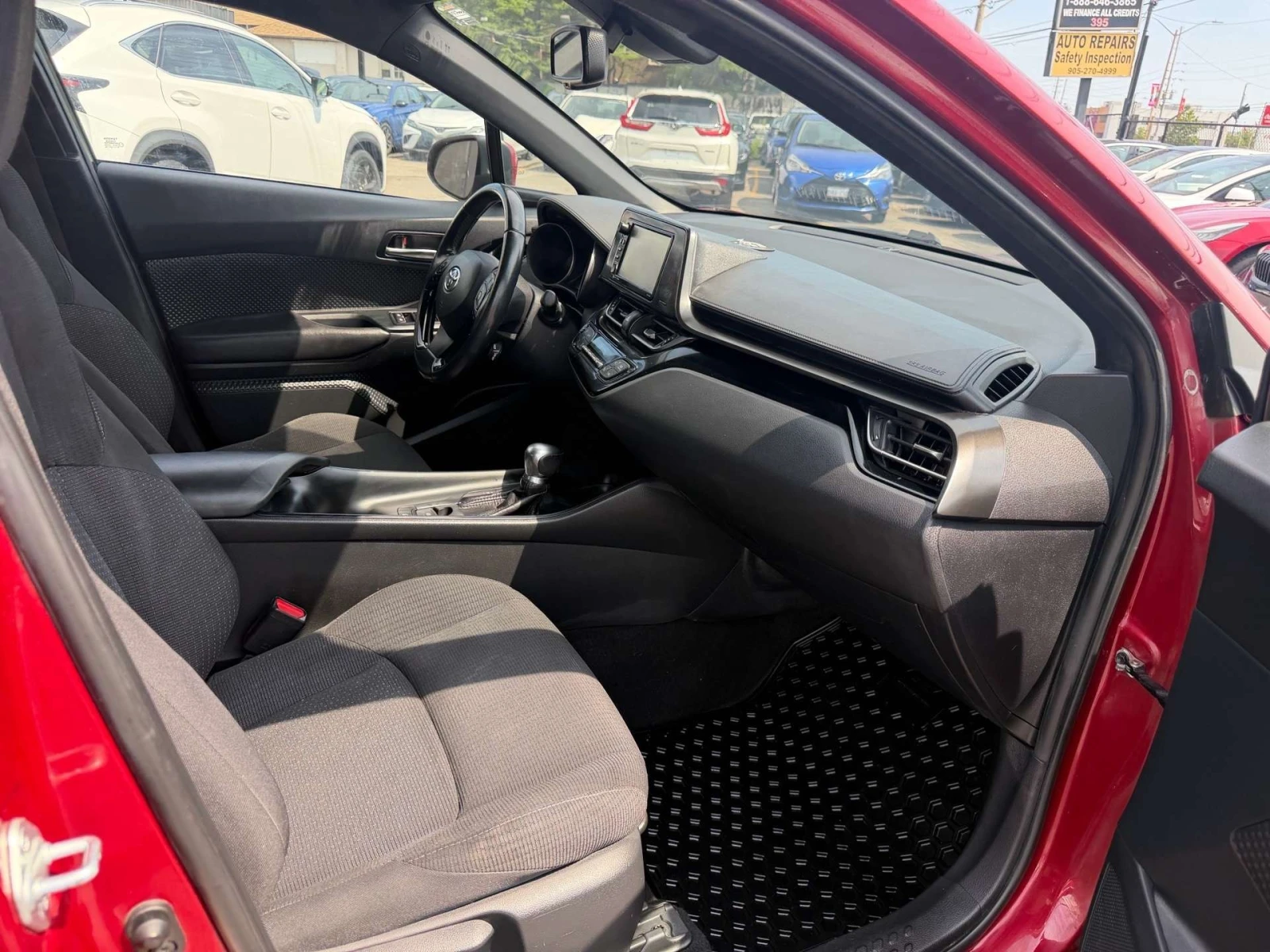 Toyota C-HR * LE, FWD, Camera, Lane assist, Cruise Control, Al, снимка 15 - Автомобили и джипове - 55986969