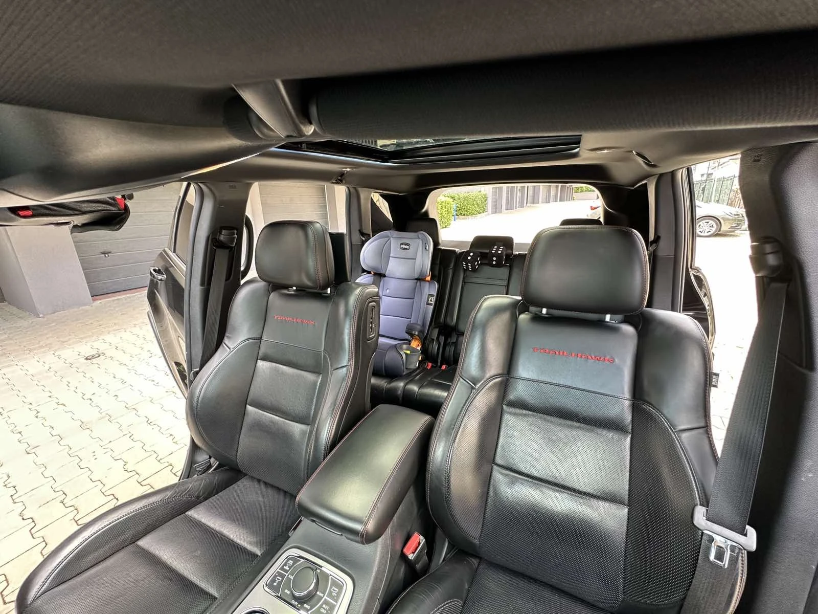 Jeep Grand cherokee TRAILHAWK* ОБДУХ* TV* ВЪЗДУШНО, снимка 12 - Автомобили и джипове - 55990785