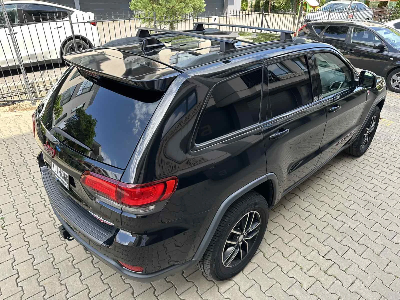 Jeep Grand cherokee TRAILHAWK* ОБДУХ* TV* ВЪЗДУШНО, снимка 5 - Автомобили и джипове - 55990785