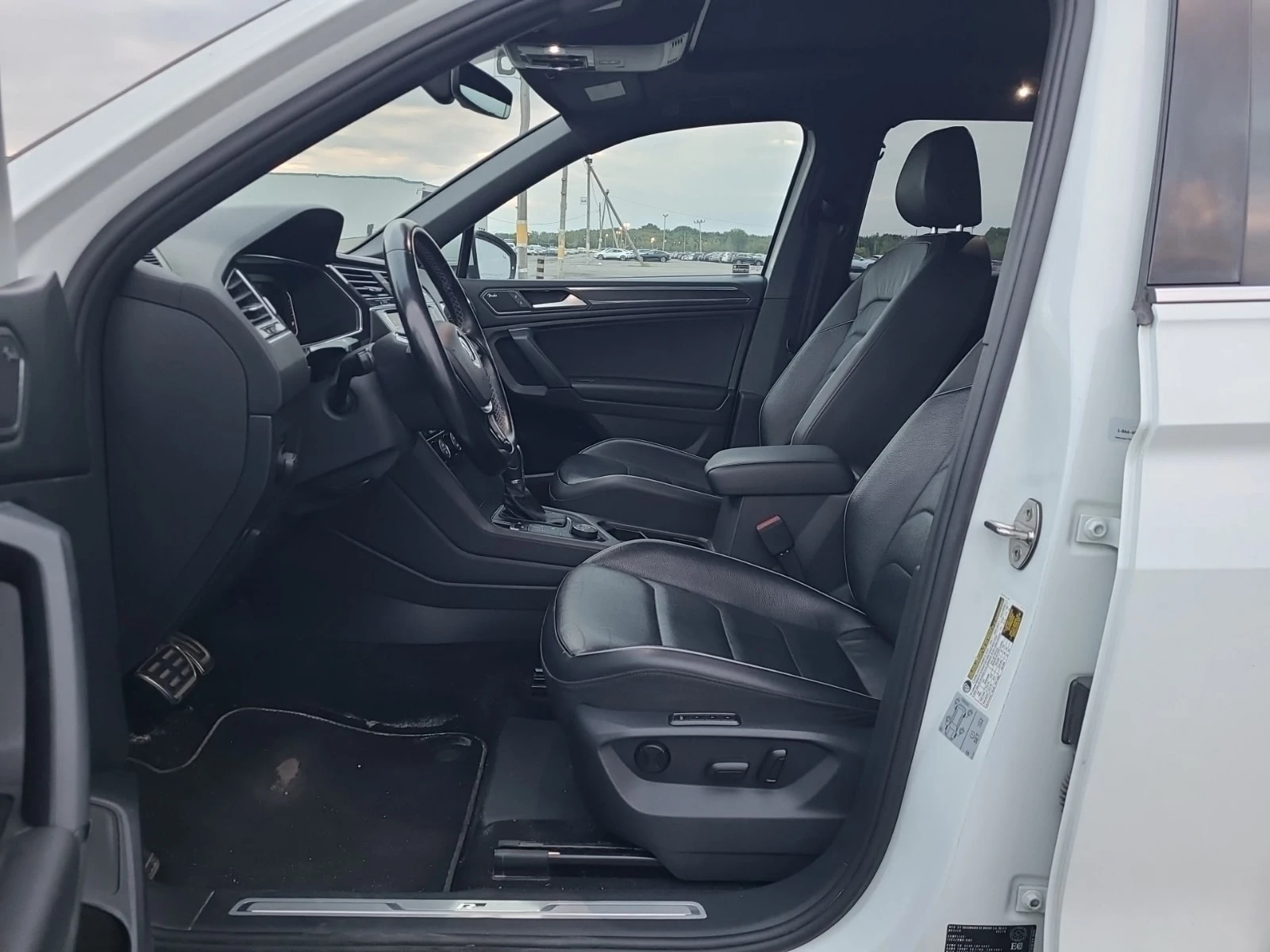 VW Tiguan HIGHLINE / R LINE / Fender / Carfax  | Mobile.bg � ����������� 5
