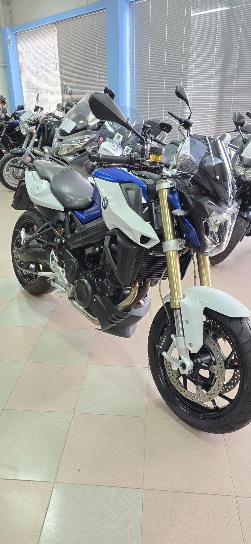 BMW F 800 R ABS ! ESA ! Лизинг !, снимка 4 - Мотоциклети и мототехника - 52133751