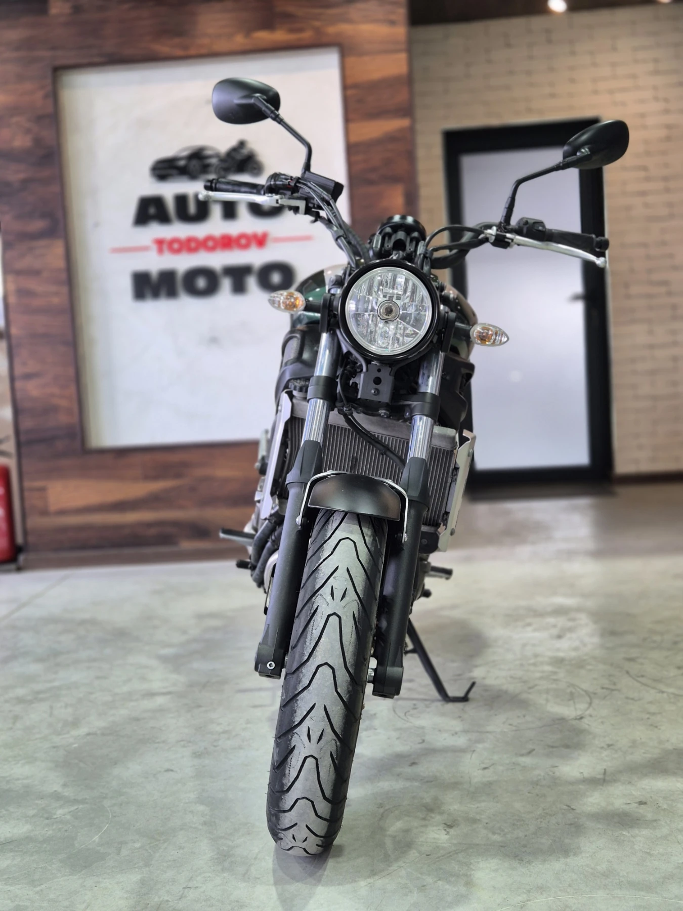 Yamaha XSR700 ABS НОВ ВНОС ОТ ШВЕЙЦАРИЯ!!!, снимка 4 - Мотоциклети и мототехника - 55178975