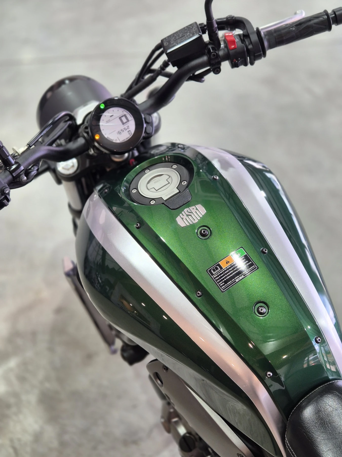 Yamaha XSR700 ABS НОВ ВНОС ОТ ШВЕЙЦАРИЯ!!!, снимка 13 - Мотоциклети и мототехника - 55178975