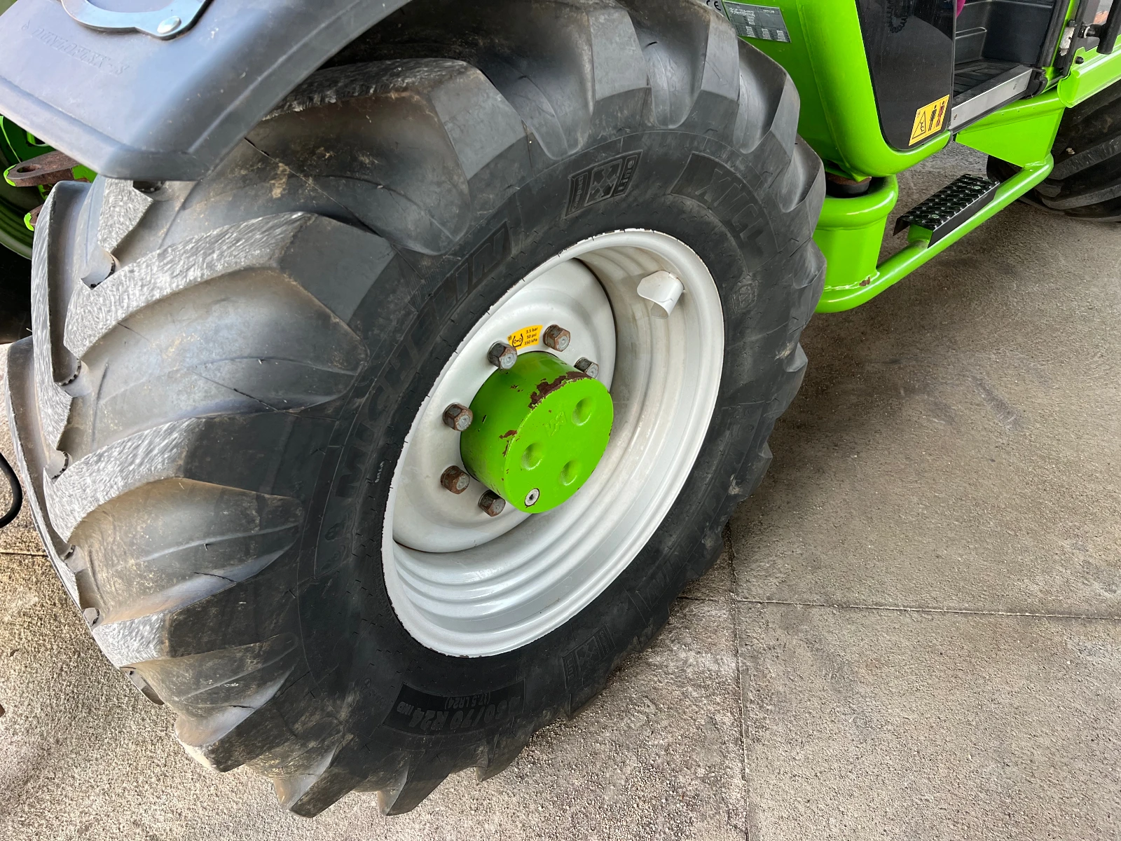   Merlo Tf 35.7  . 2704 | Mobile.bg   17