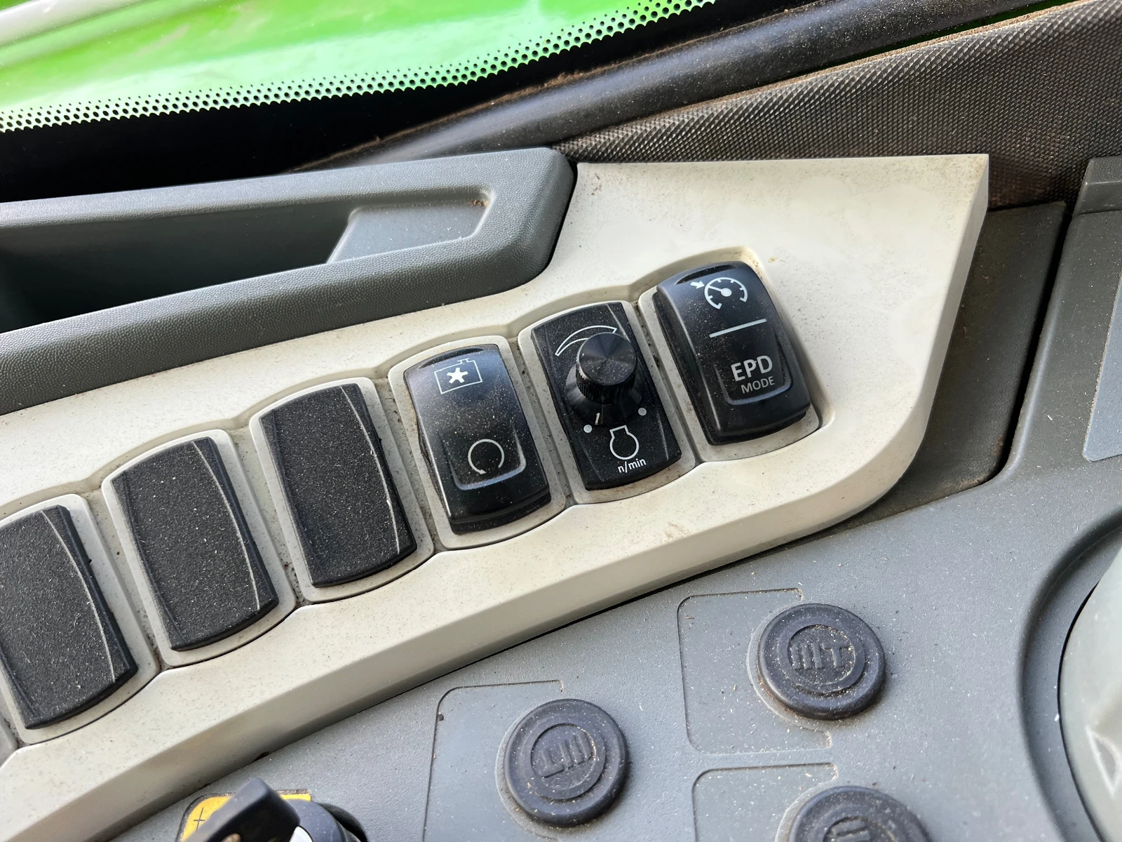   Merlo Tf 35.7  . 2704 | Mobile.bg   13