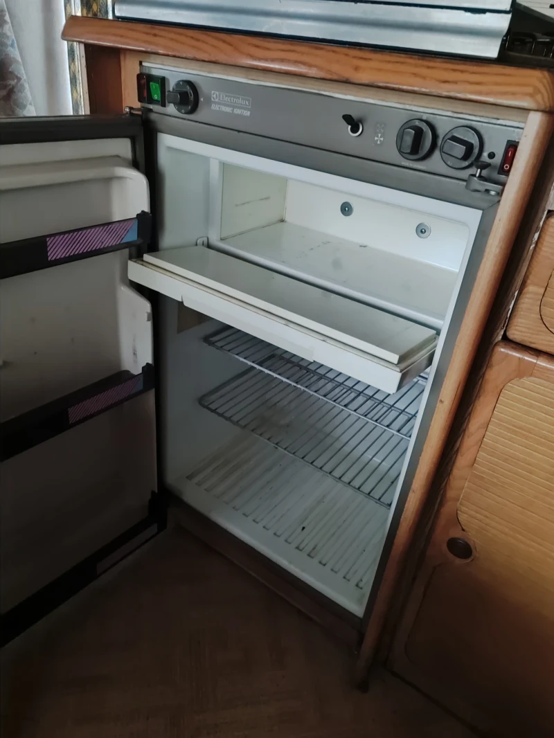 Кемпер Fiat Дукато 2.5 дизел, снимка 11 - Каравани и кемпери - 52223813