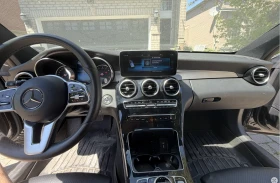 Mercedes-Benz C 300 ПАНОРАМА * Keyless * CARFAX * АВТО КРЕДИТ * , снимка 12