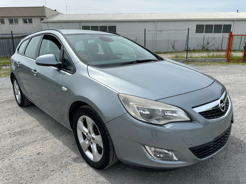 Opel Astra 1.7 CDTI 2 ключа, снимка 2 - Автомобили и джипове - 46361404