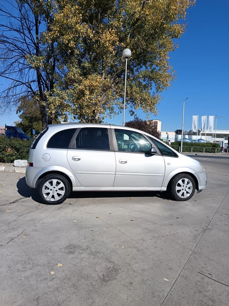 Opel Meriva, снимка 3 - Автомобили и джипове - 47729181