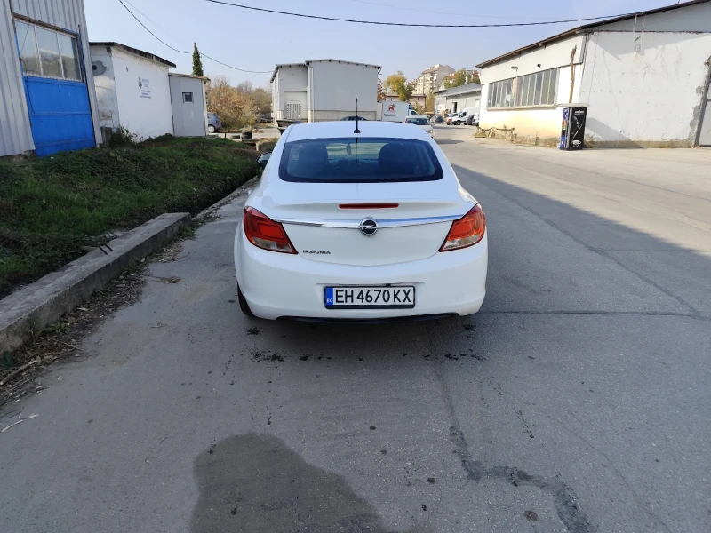 Opel Insignia 1, 8i, снимка 3 - Автомобили и джипове - 47929428