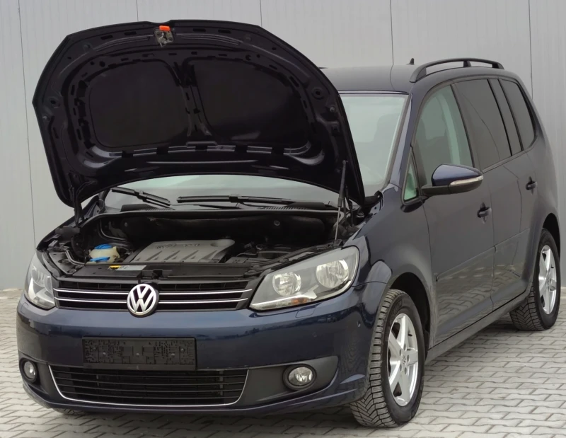 VW Touran 1.6TDI* 105к.с* NAVI* DSG* , снимка 9 - Автомобили и джипове - 49236132