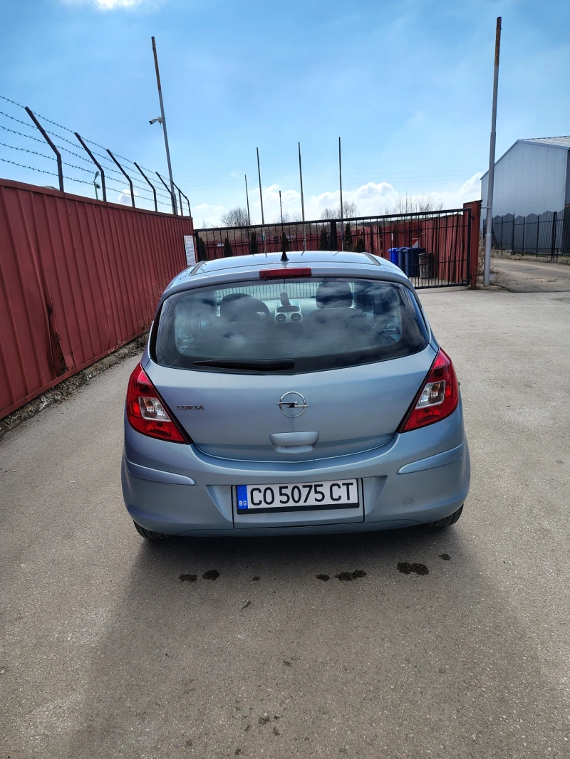 Opel Corsa D, снимка 3 - Автомобили и джипове - 49353912