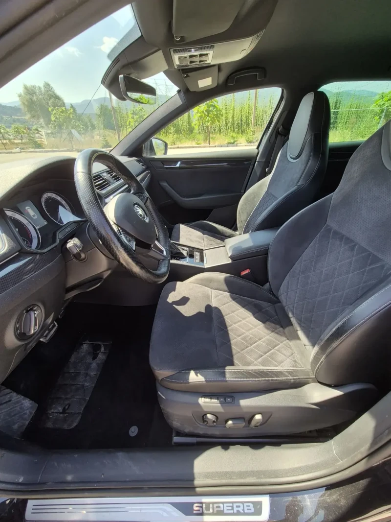 Skoda Superb 2.0, снимка 15 - Автомобили и джипове - 50687920