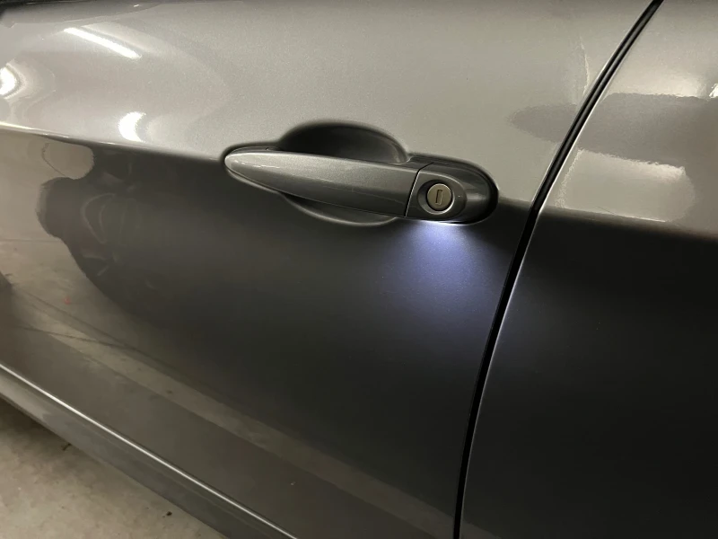 BMW 330 xDrive, снимка 10 - Автомобили и джипове - 52347123