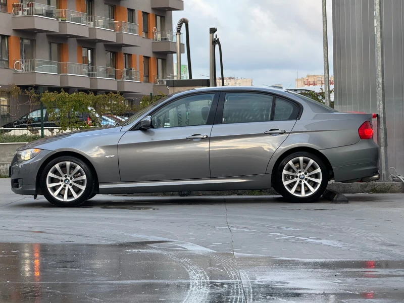 BMW 330 xDrive, снимка 3 - Автомобили и джипове - 52347123