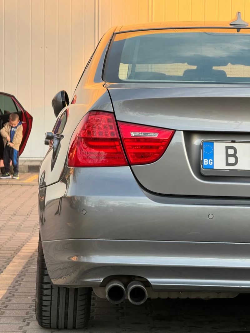BMW 330 xDrive, снимка 6 - Автомобили и джипове - 52347123