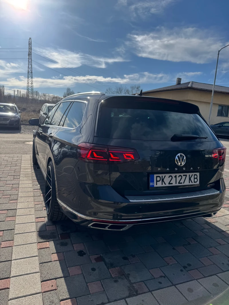 VW Passat R-line, снимка 2 - Автомобили и джипове - 52506346