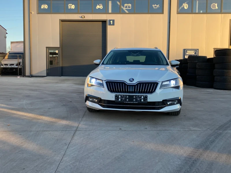 Skoda Superb, снимка 5 - Автомобили и джипове - 52417847