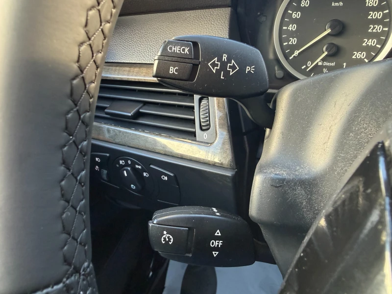 BMW 530 3.0d/М-pack, снимка 14 - Автомобили и джипове - 52707635