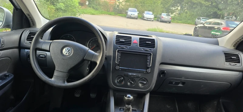VW Golf 1.9, снимка 6 - Автомобили и джипове - 52887904