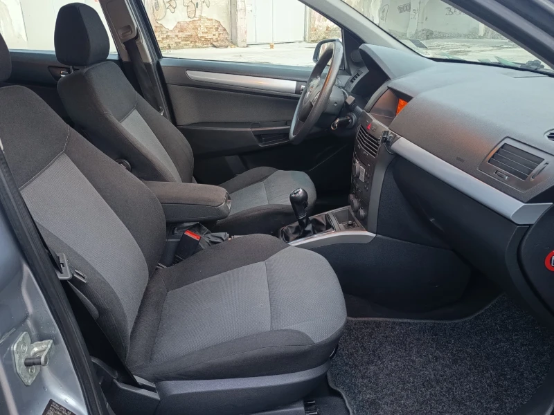 Opel Astra 1.6 I 105hp УНИКАТ, снимка 11 - Автомобили и джипове - 53183084